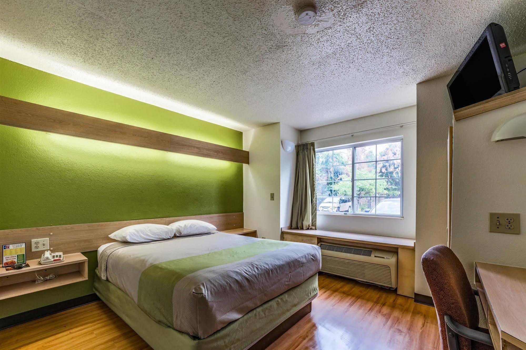 Motel 6-Charlotte, Nc - University Екстер'єр фото
