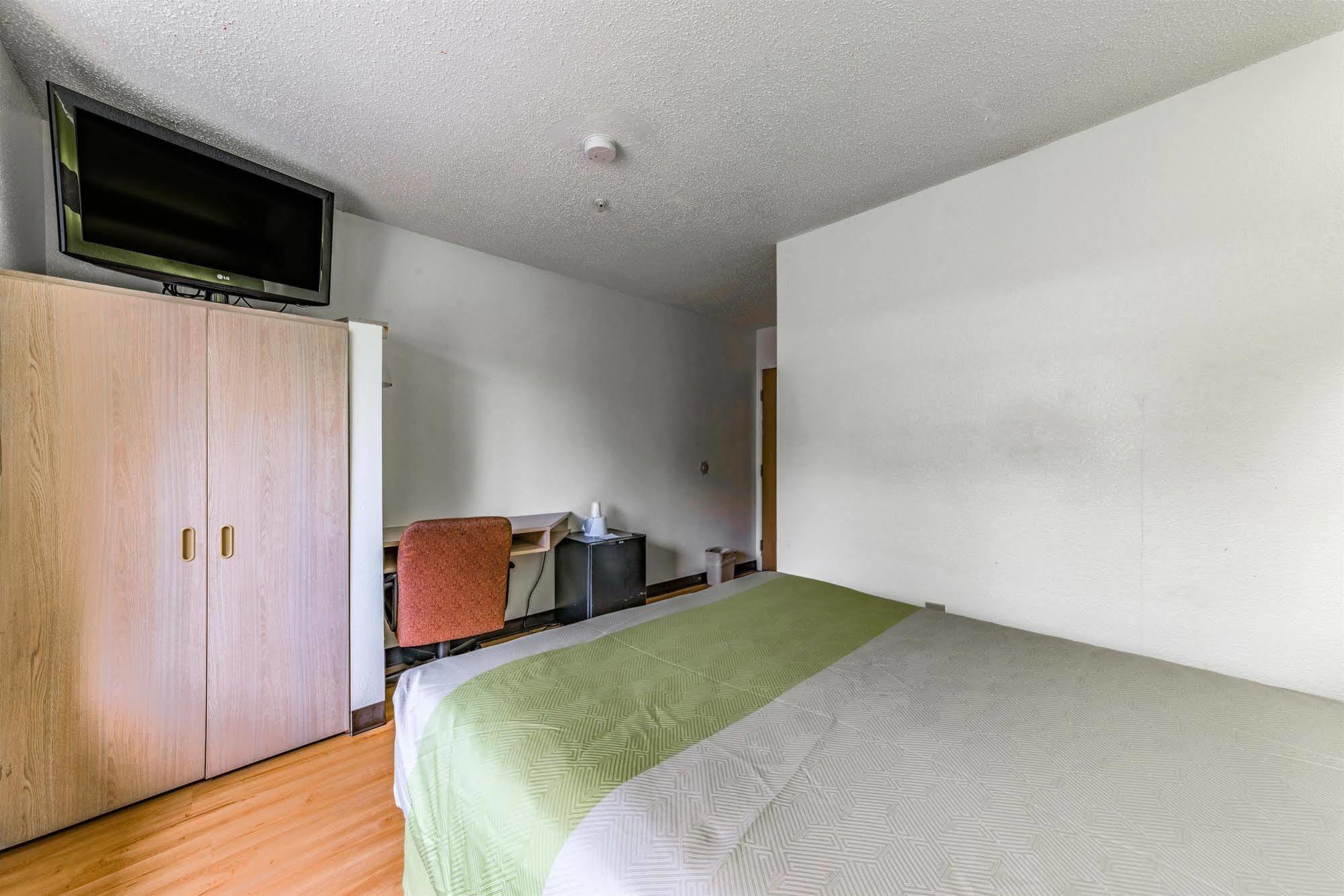 Motel 6-Charlotte, Nc - University Екстер'єр фото