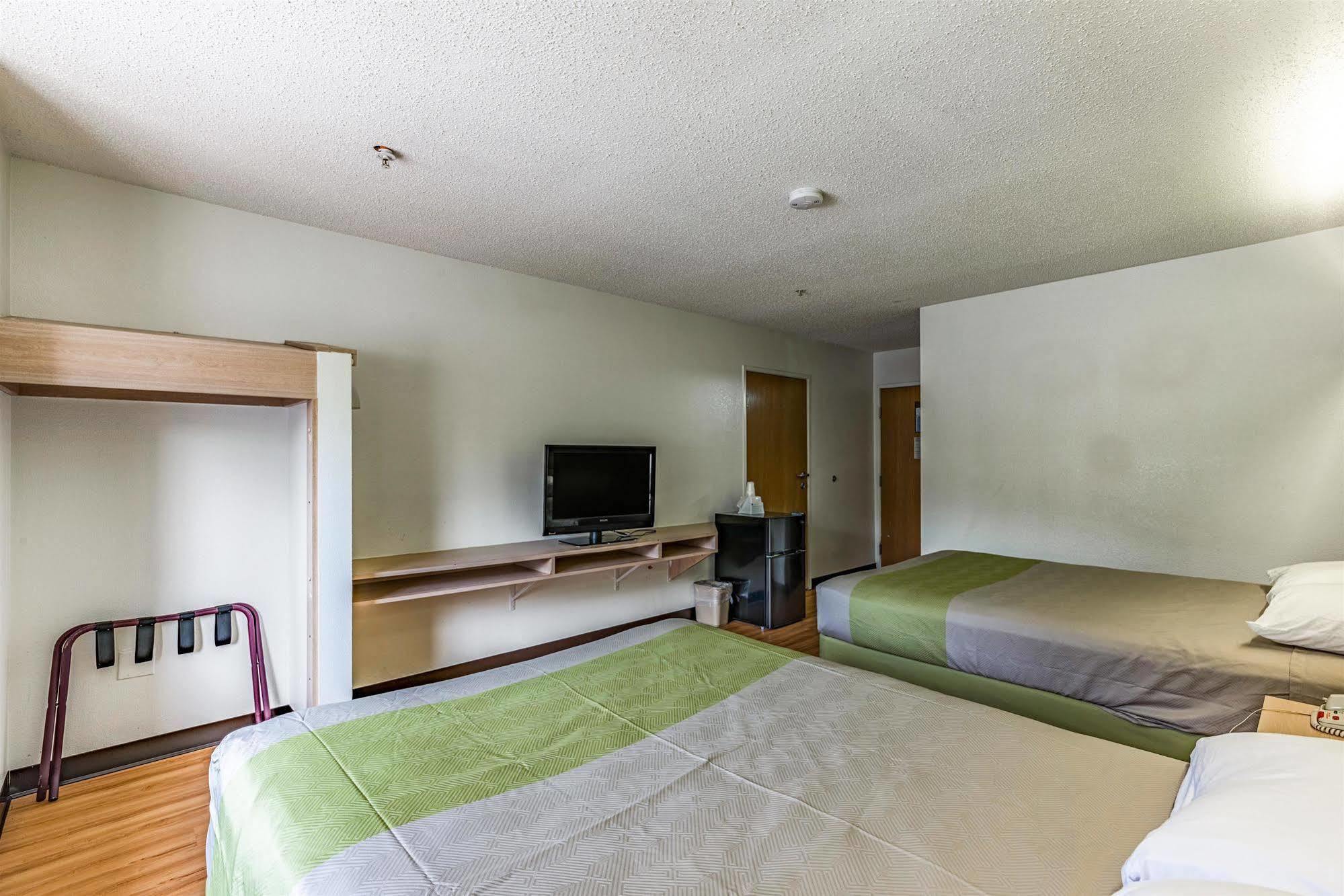 Motel 6-Charlotte, Nc - University Екстер'єр фото